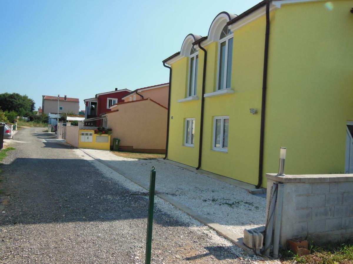 Villa Kamelija Fažana Exterior foto